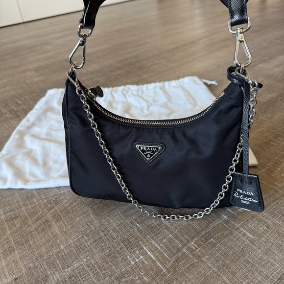 Prada Re-Edition 2005 Bag - Picture 3 of 16